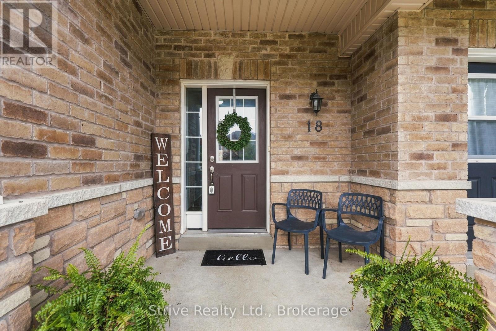 18 Bud Doucette Court Property Photo 2