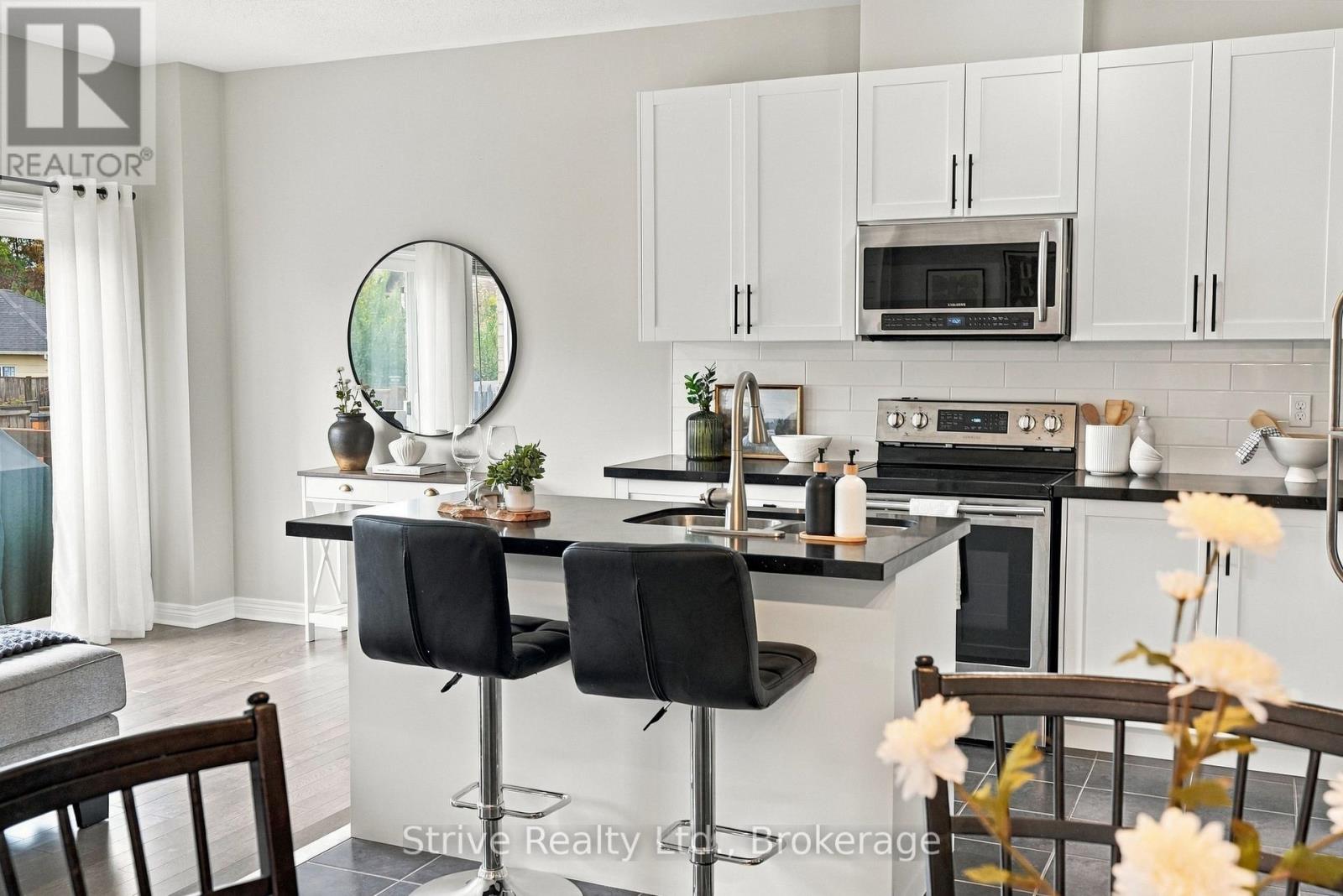 18 Bud Doucette Court Property Photo 8