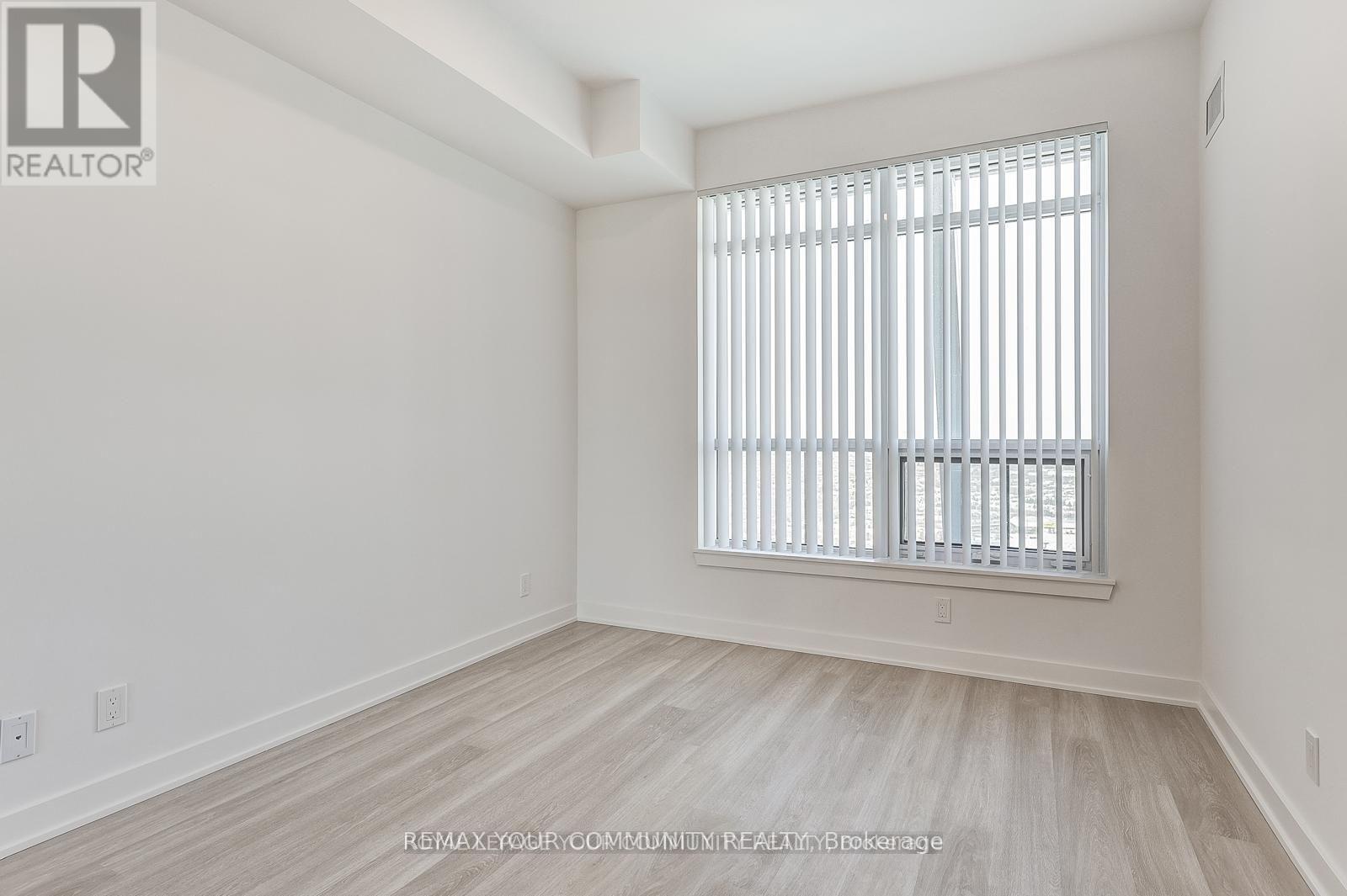 3006 - 30 Upper Mall Way Property Photo 10