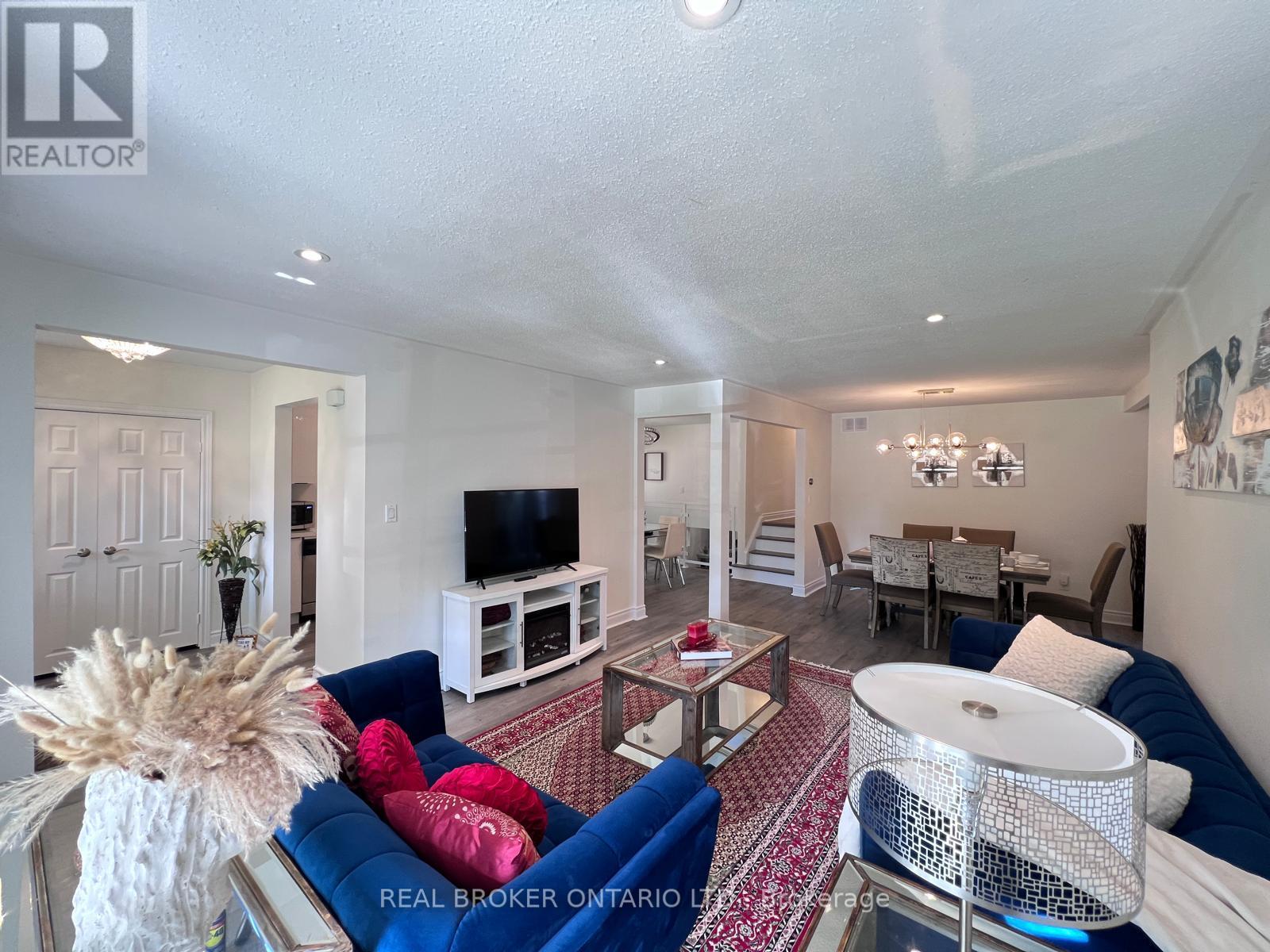 105 Fred Varley Drive Property Photo 6