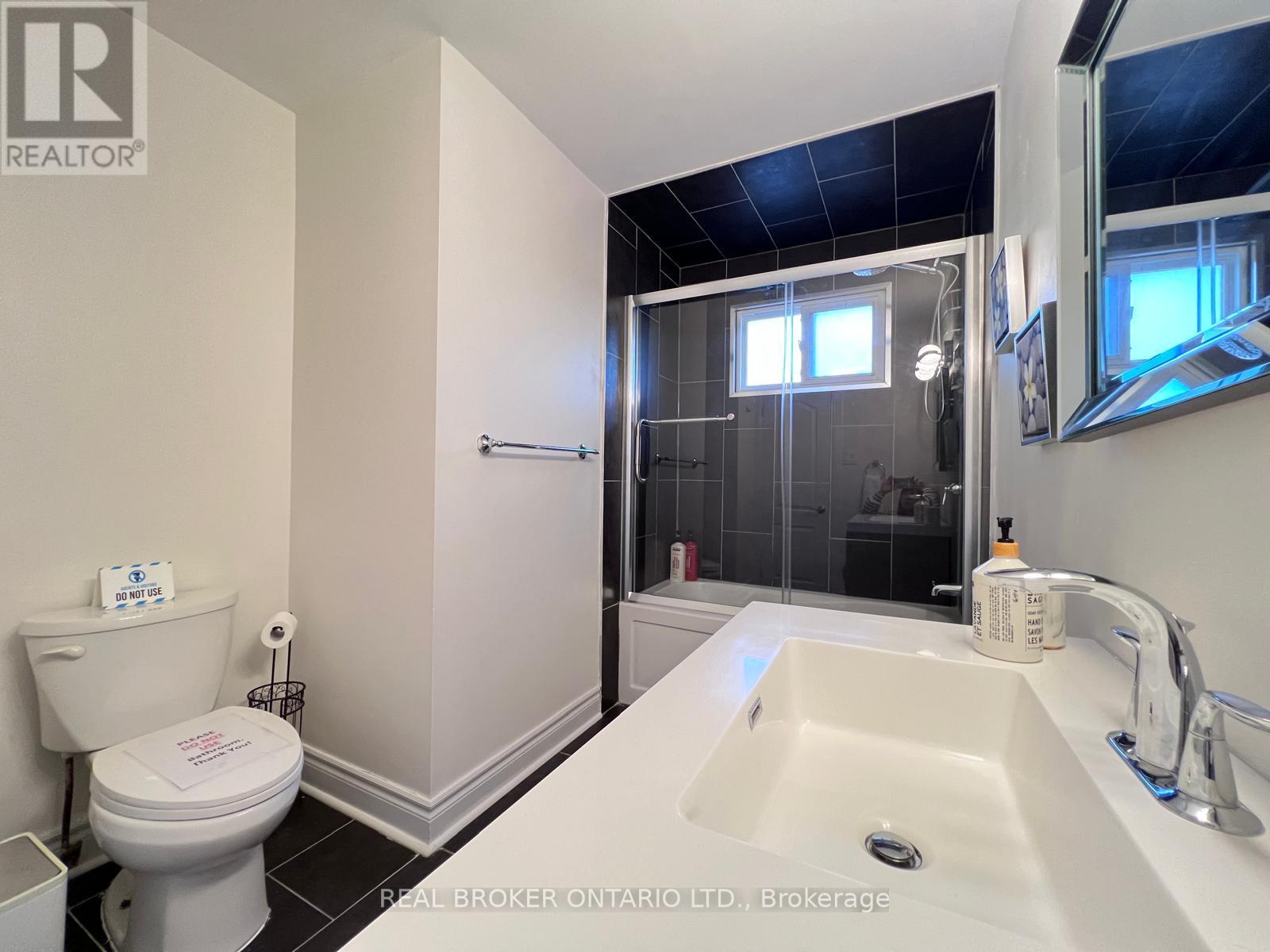 105 Fred Varley Drive Property Photo 11