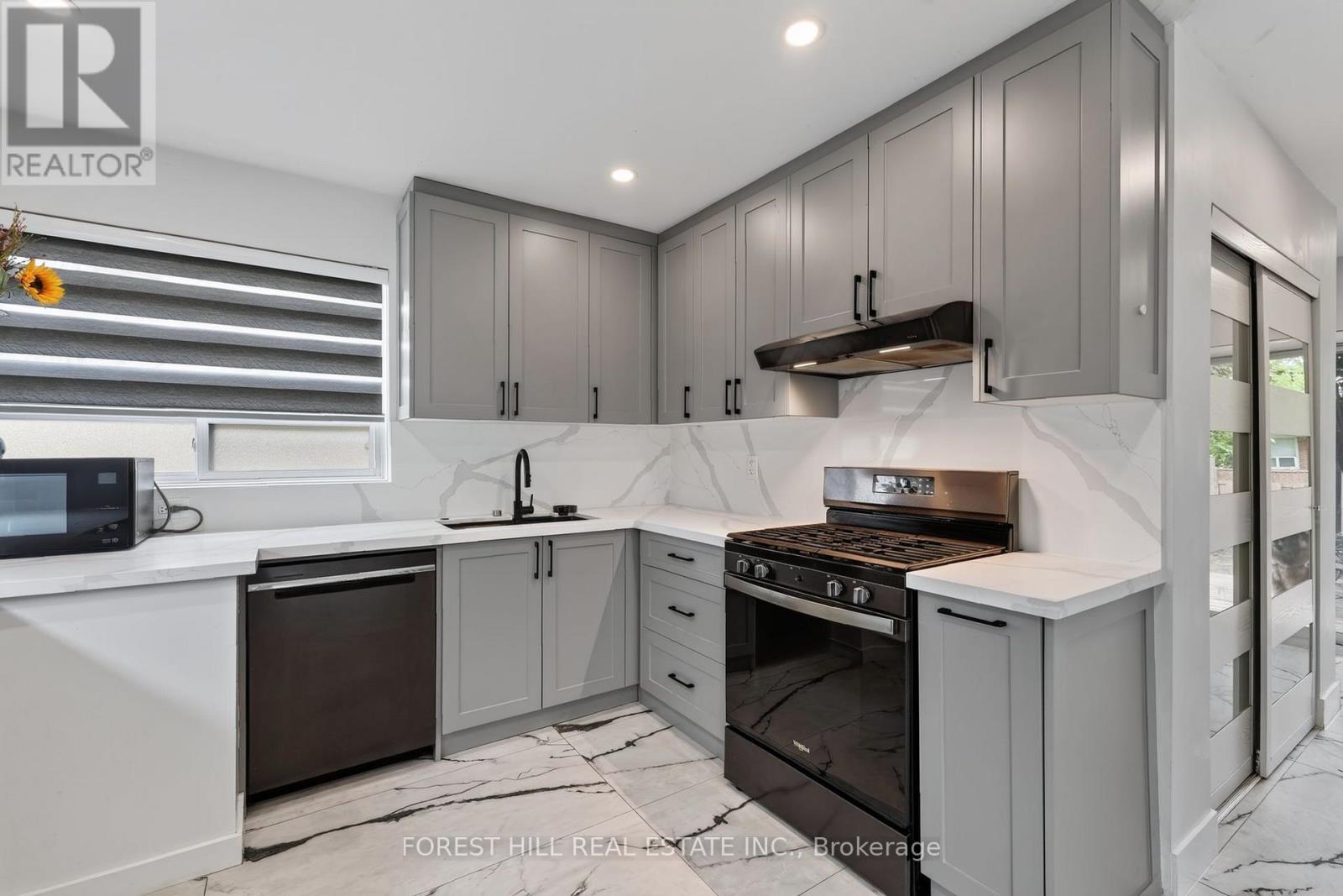 286 Palmer Avenue Property Photo 4