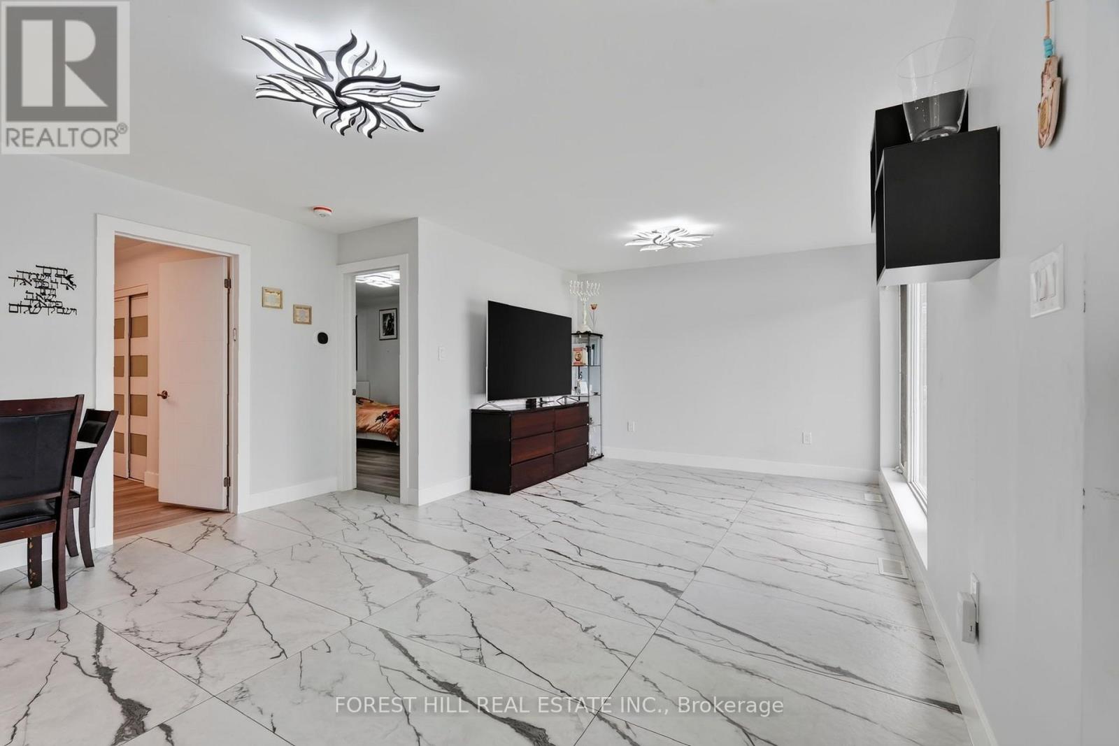 286 Palmer Avenue Property Photo 8