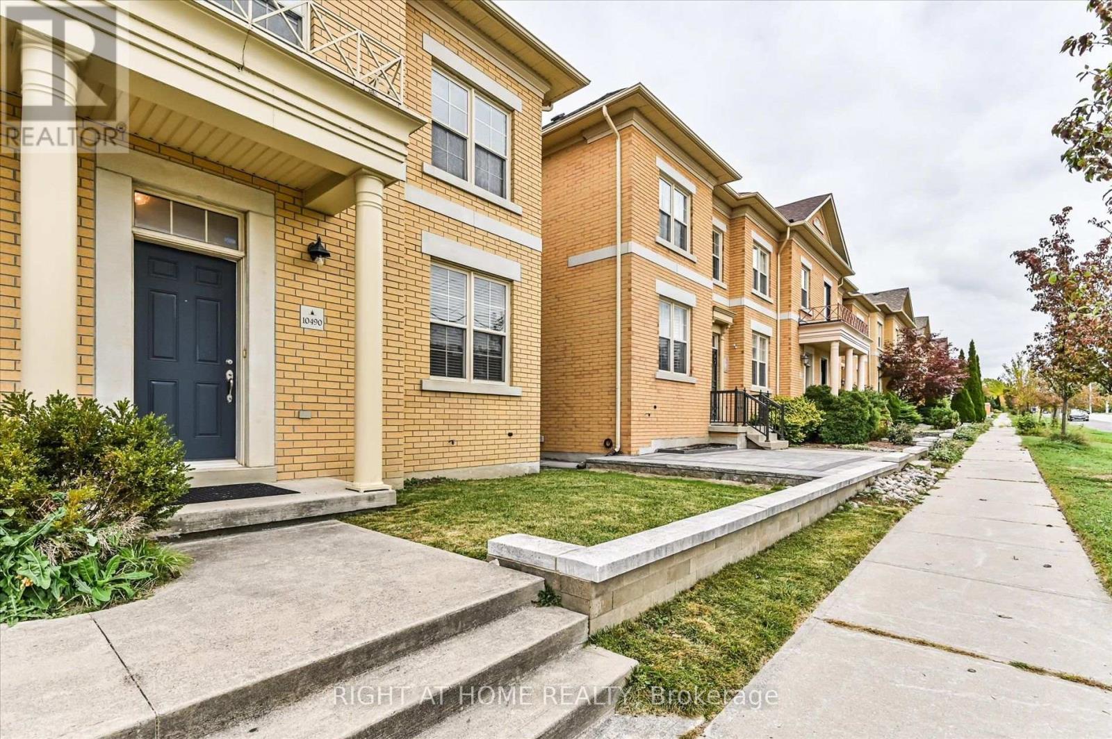 10490 Victoria Square Boulevard Property Photo 2