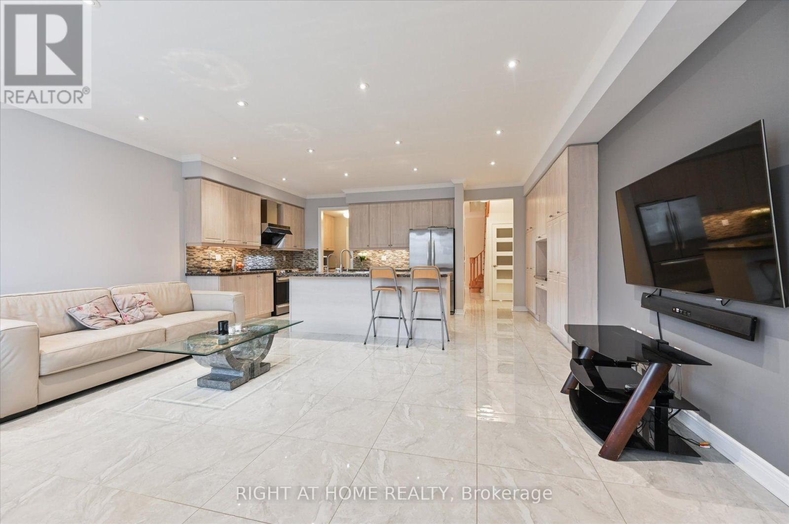 10490 Victoria Square Boulevard Property Photo 10