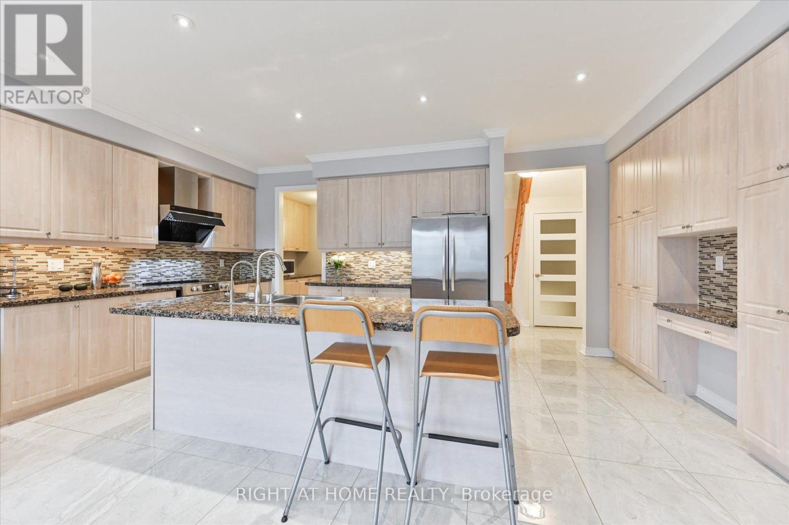 10490 Victoria Square Boulevard Property Photo 11