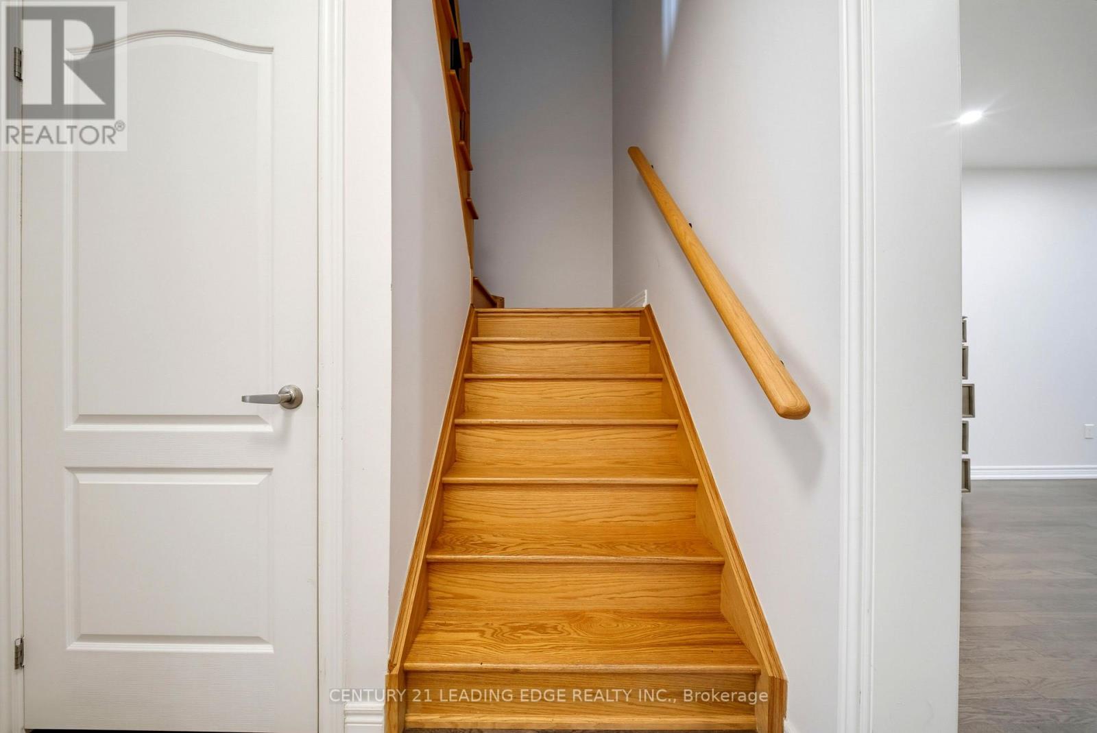 75 Decast Crescent Property Photo 9