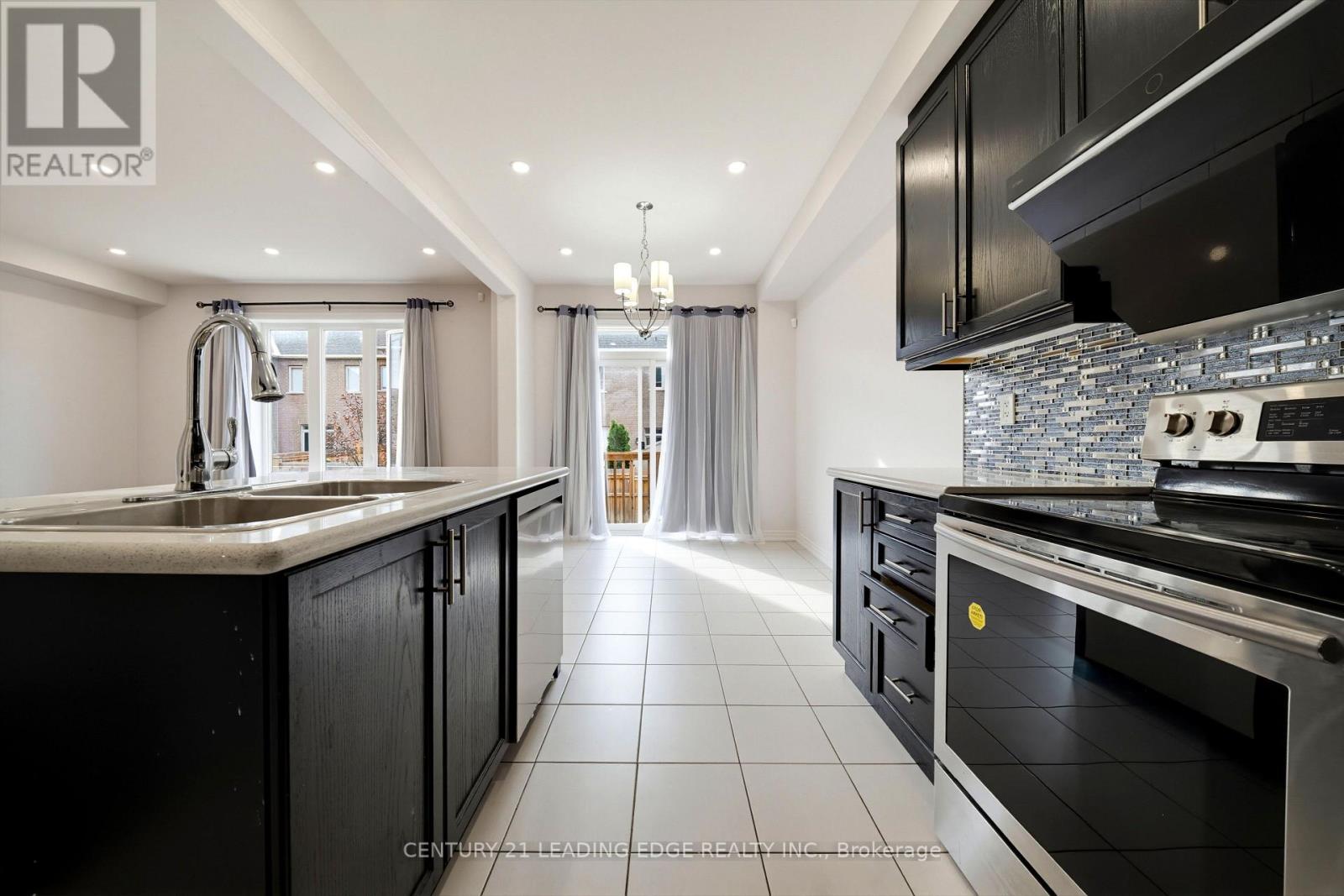 75 Decast Crescent Property Photo 18