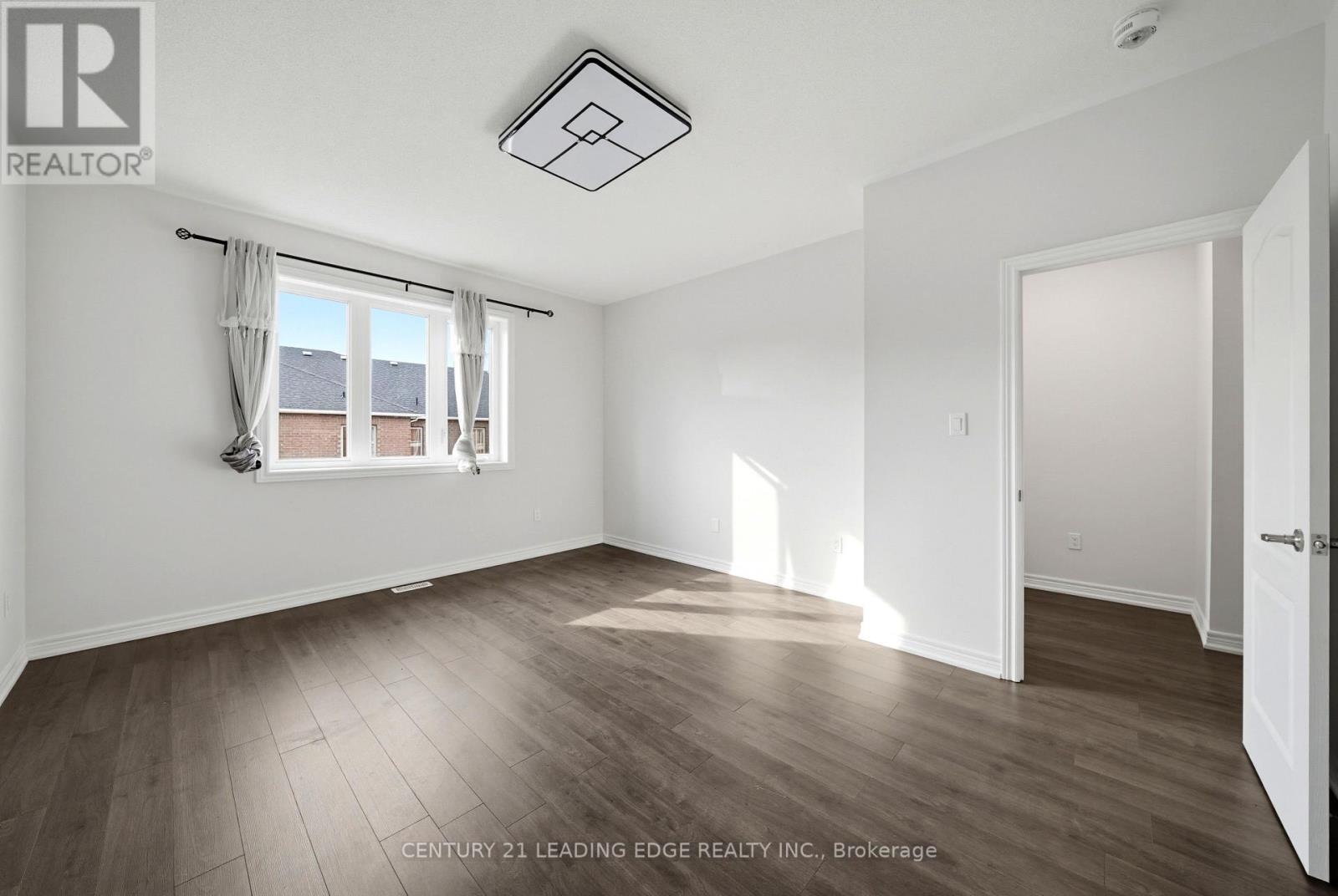 75 Decast Crescent Property Photo 21
