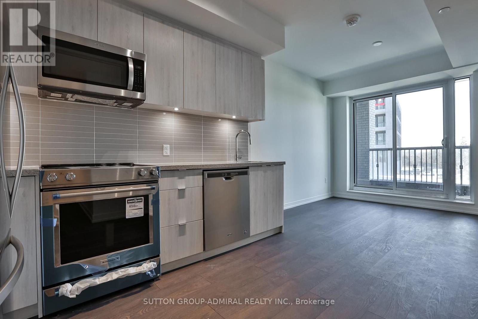 207e - 8868 Yonge Street Property Photo 2