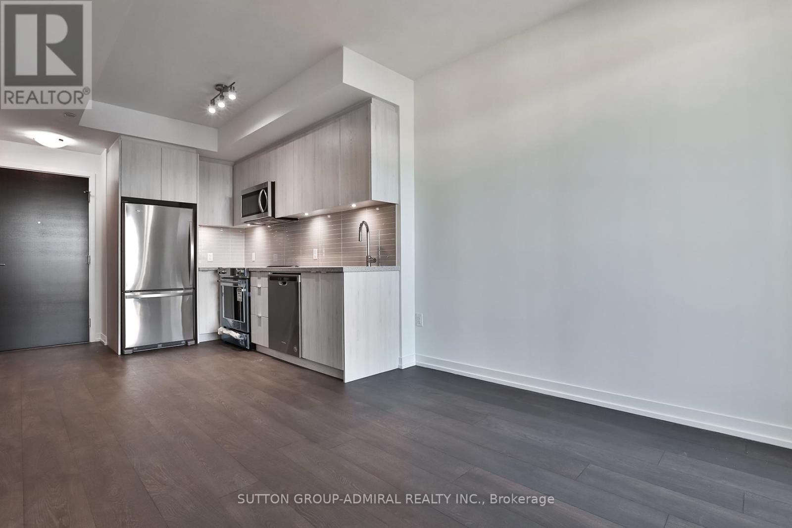 207e - 8868 Yonge Street Property Photo 6