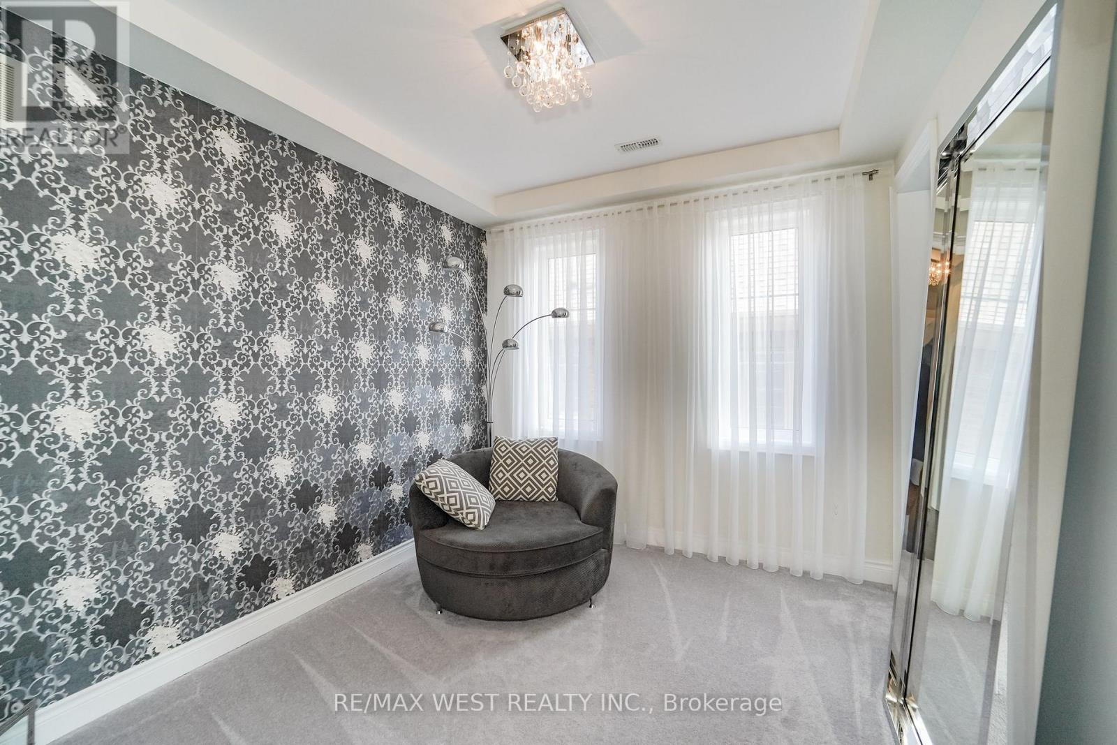 23 Macmurchy Avenue Property Photo 10
