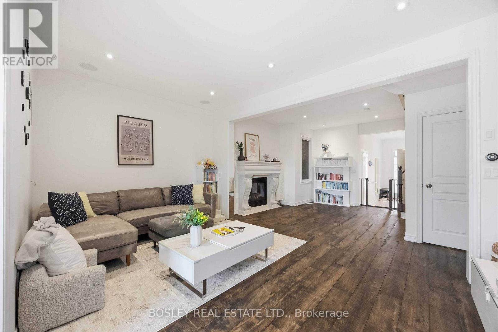 39 Alexie Way Property Photo 3
