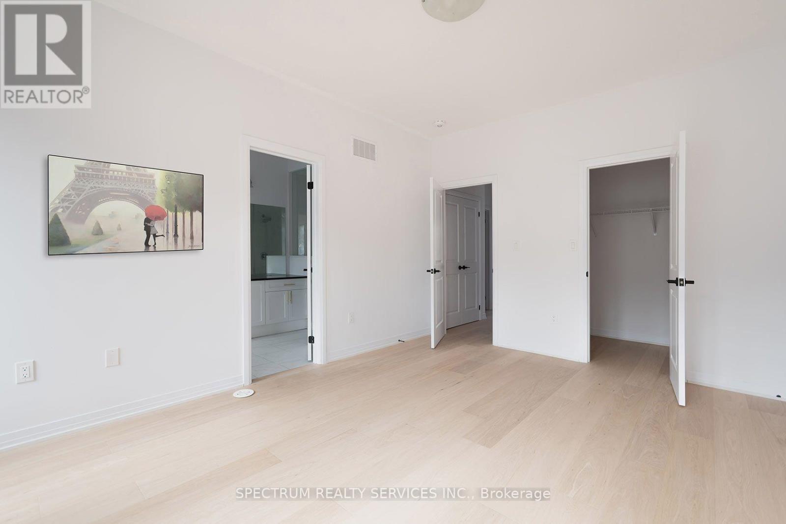 110 De La Roche Drive Property Photo 19
