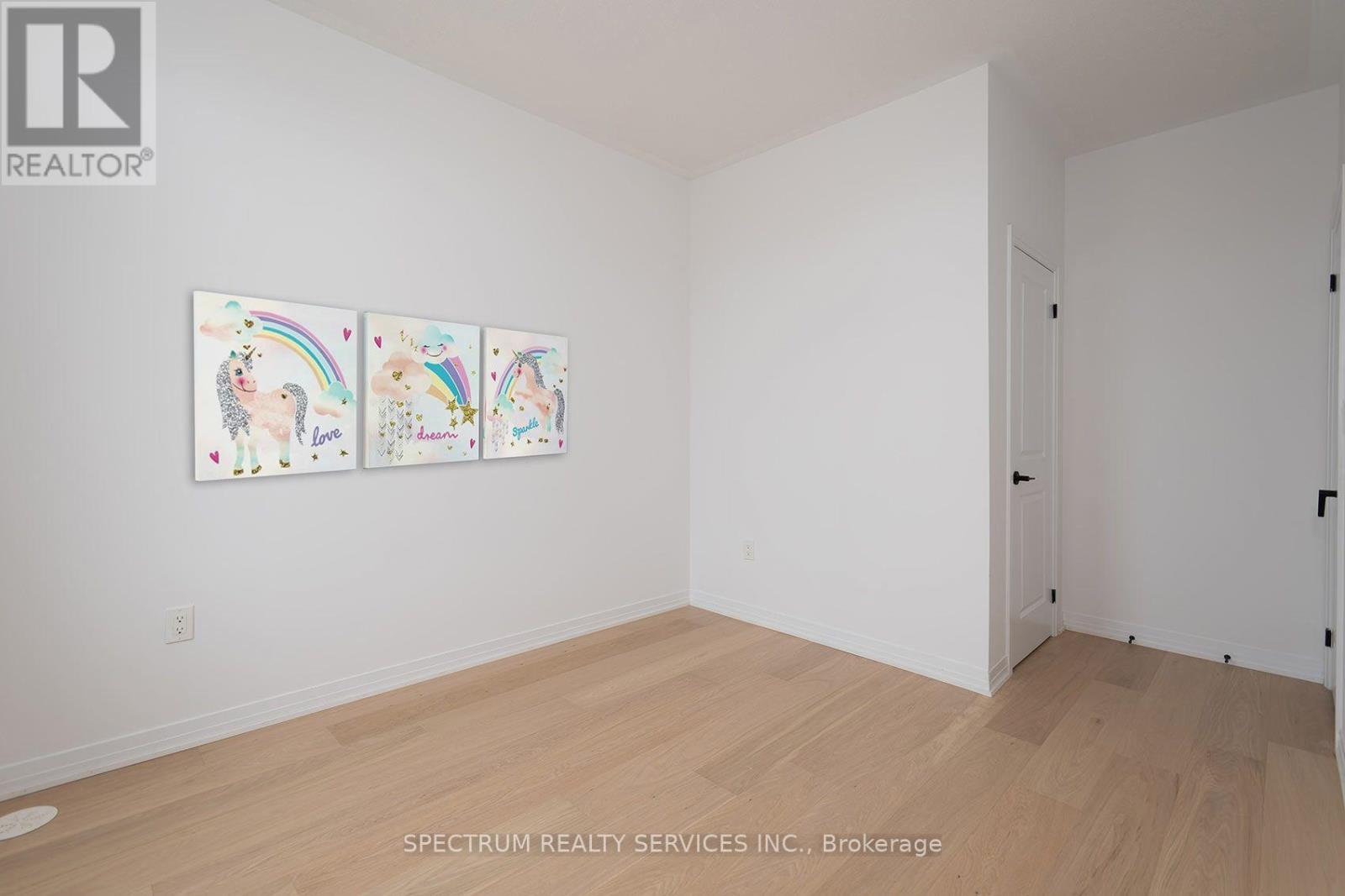 110 De La Roche Drive Property Photo 25