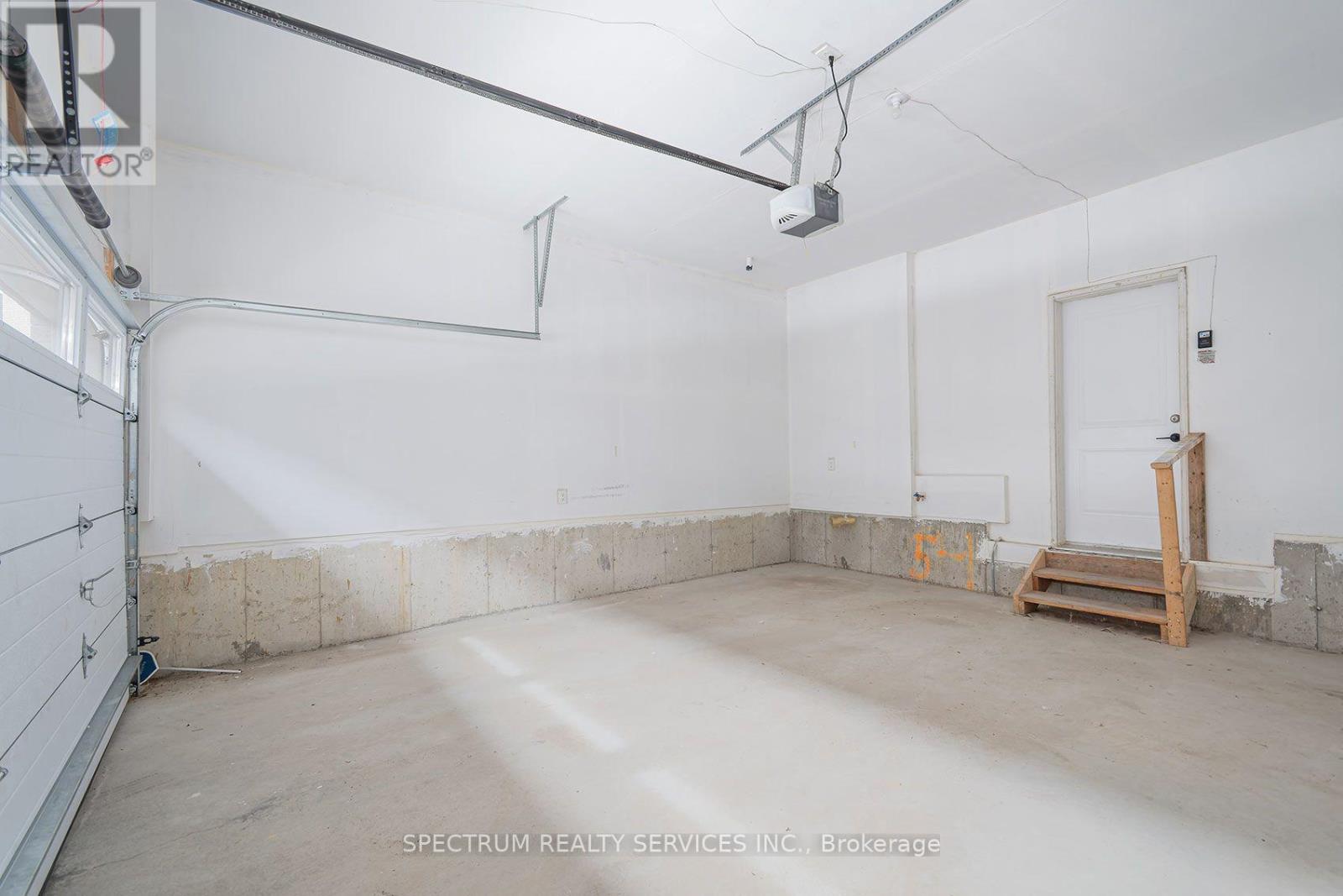 110 De La Roche Drive Property Photo 31