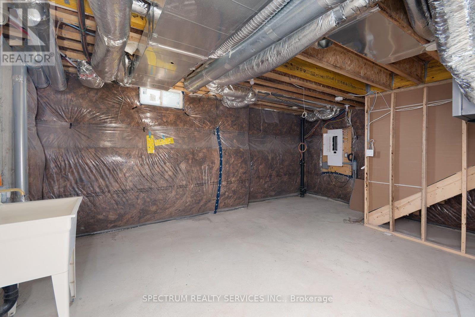 110 De La Roche Drive Property Photo 32