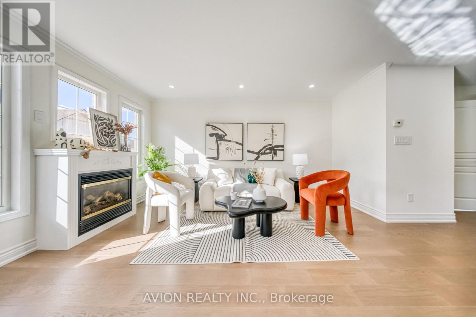 741 Bur Oak Avenue Property Photo 14