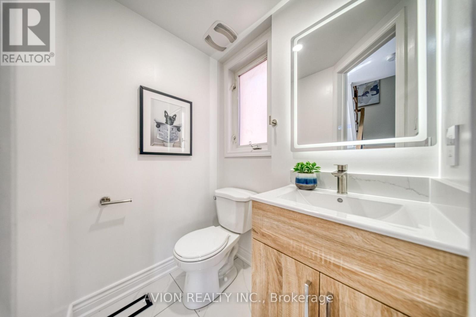741 Bur Oak Avenue Property Photo 23