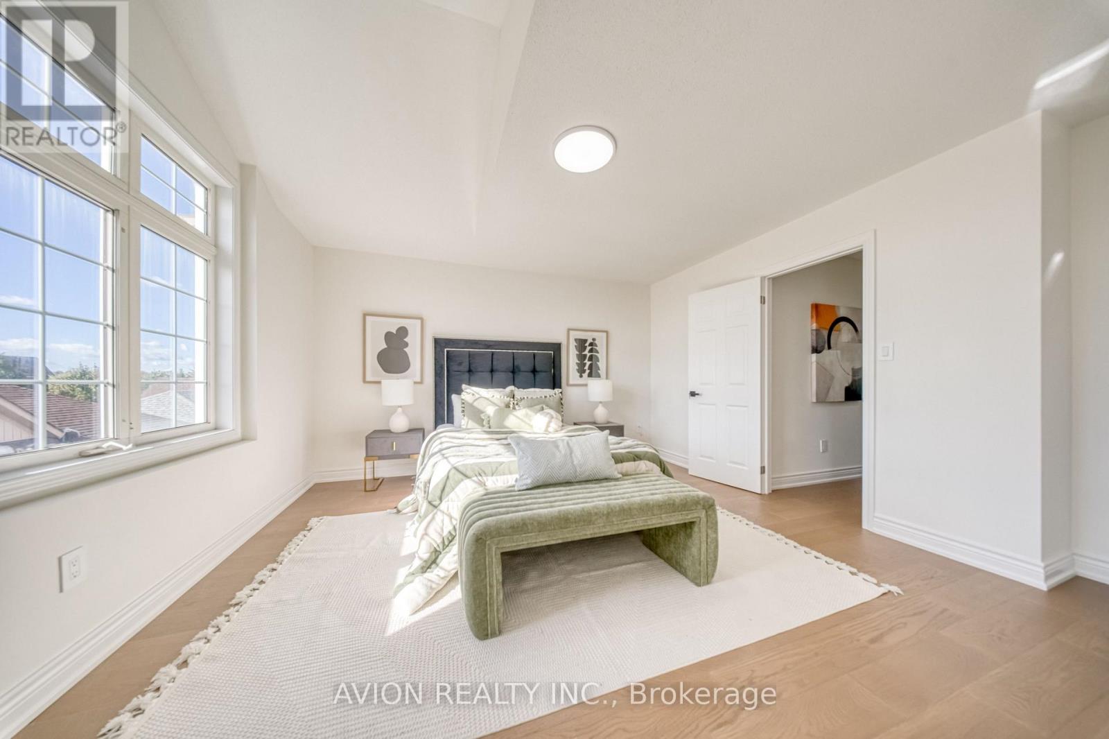741 Bur Oak Avenue Property Photo 27