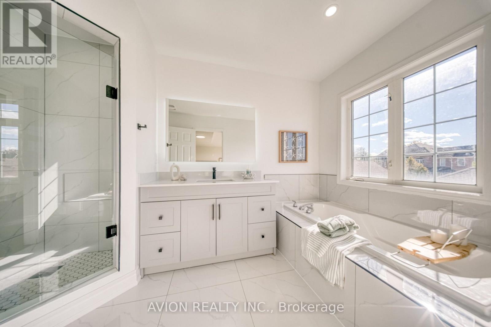 741 Bur Oak Avenue Property Photo 28