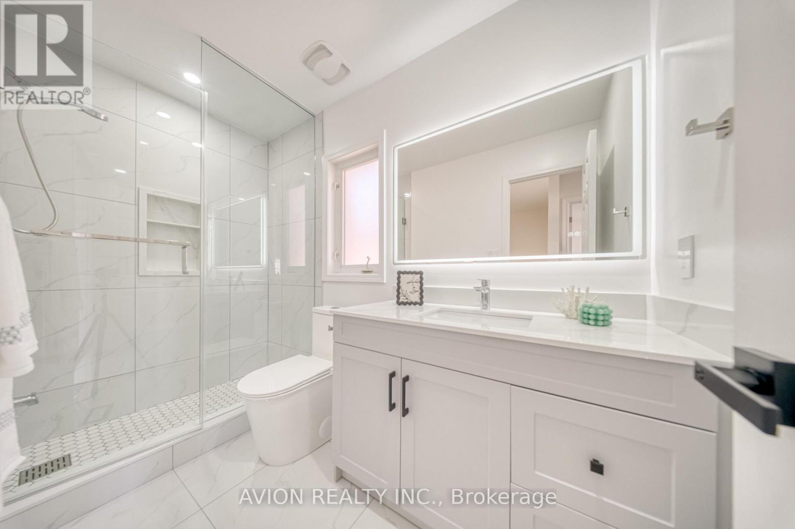 741 Bur Oak Avenue Property Photo 34