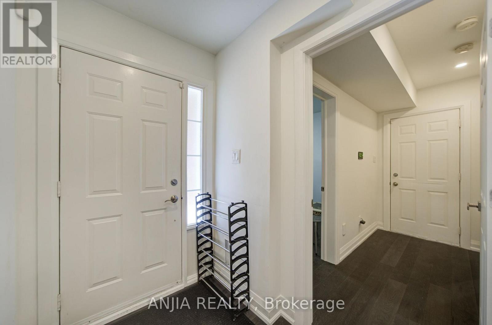7 Hawtin Lane Property Photo 5