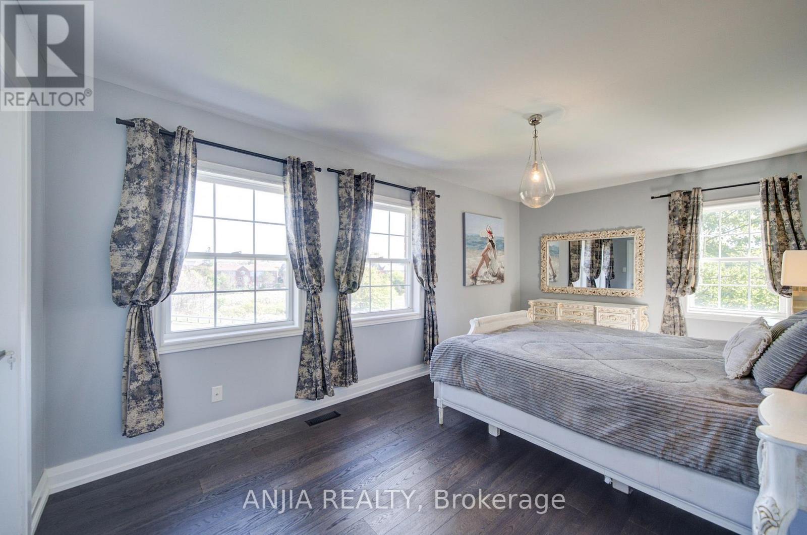 7 Hawtin Lane Property Photo 28