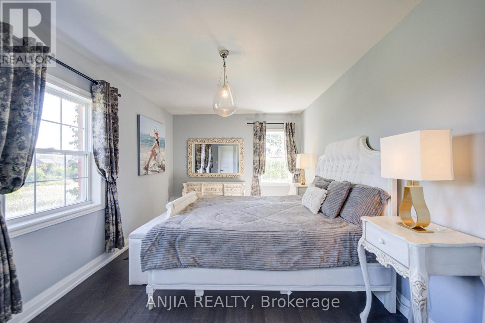 7 Hawtin Lane Property Photo 29