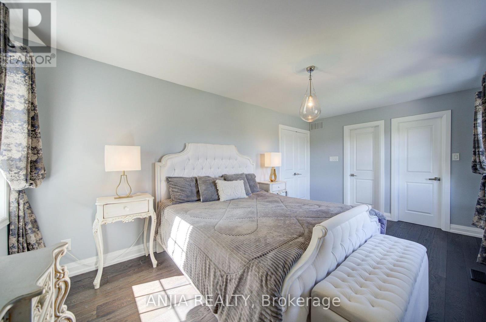 7 Hawtin Lane Property Photo 30