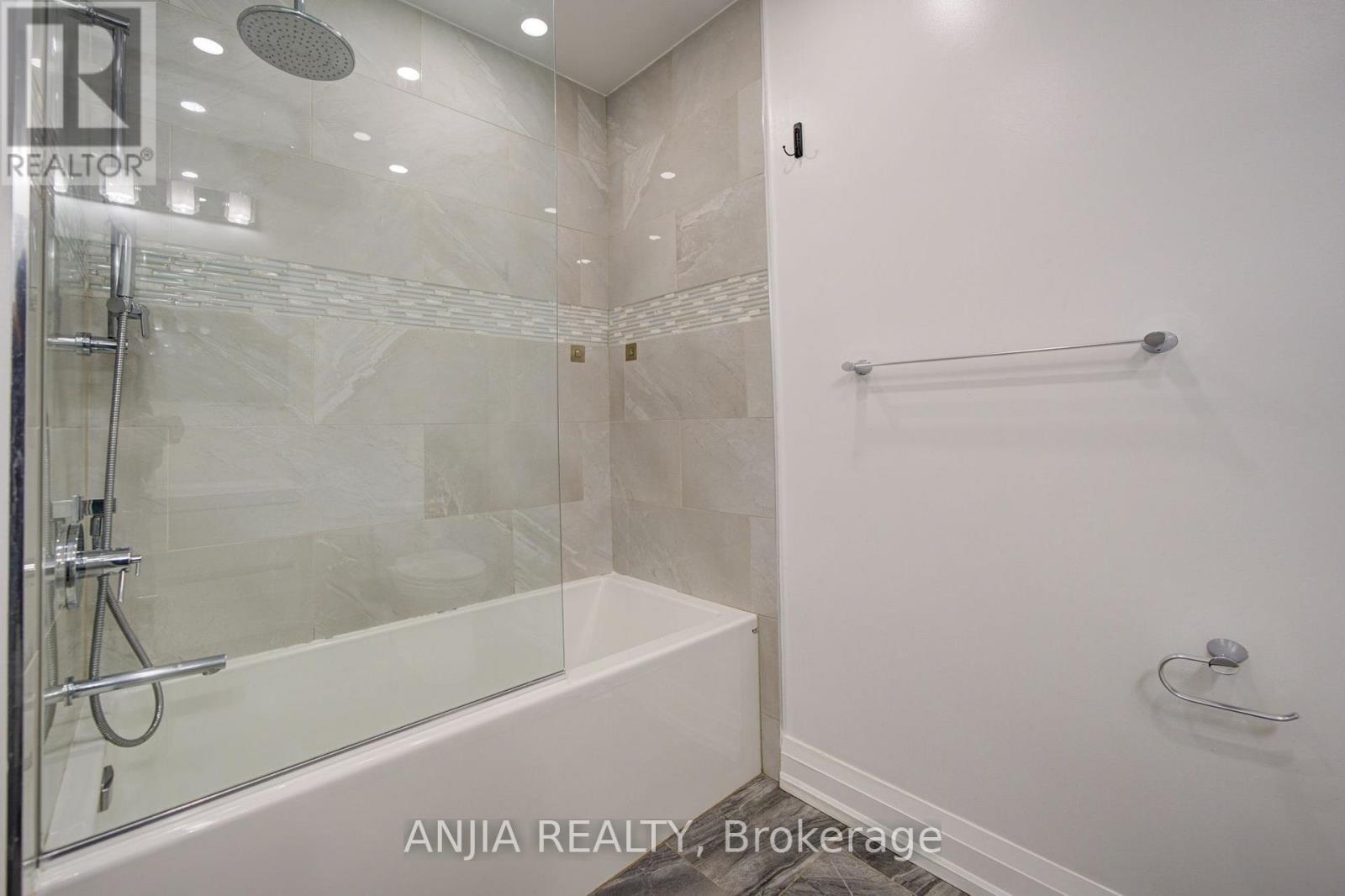 7 Hawtin Lane Property Photo 39