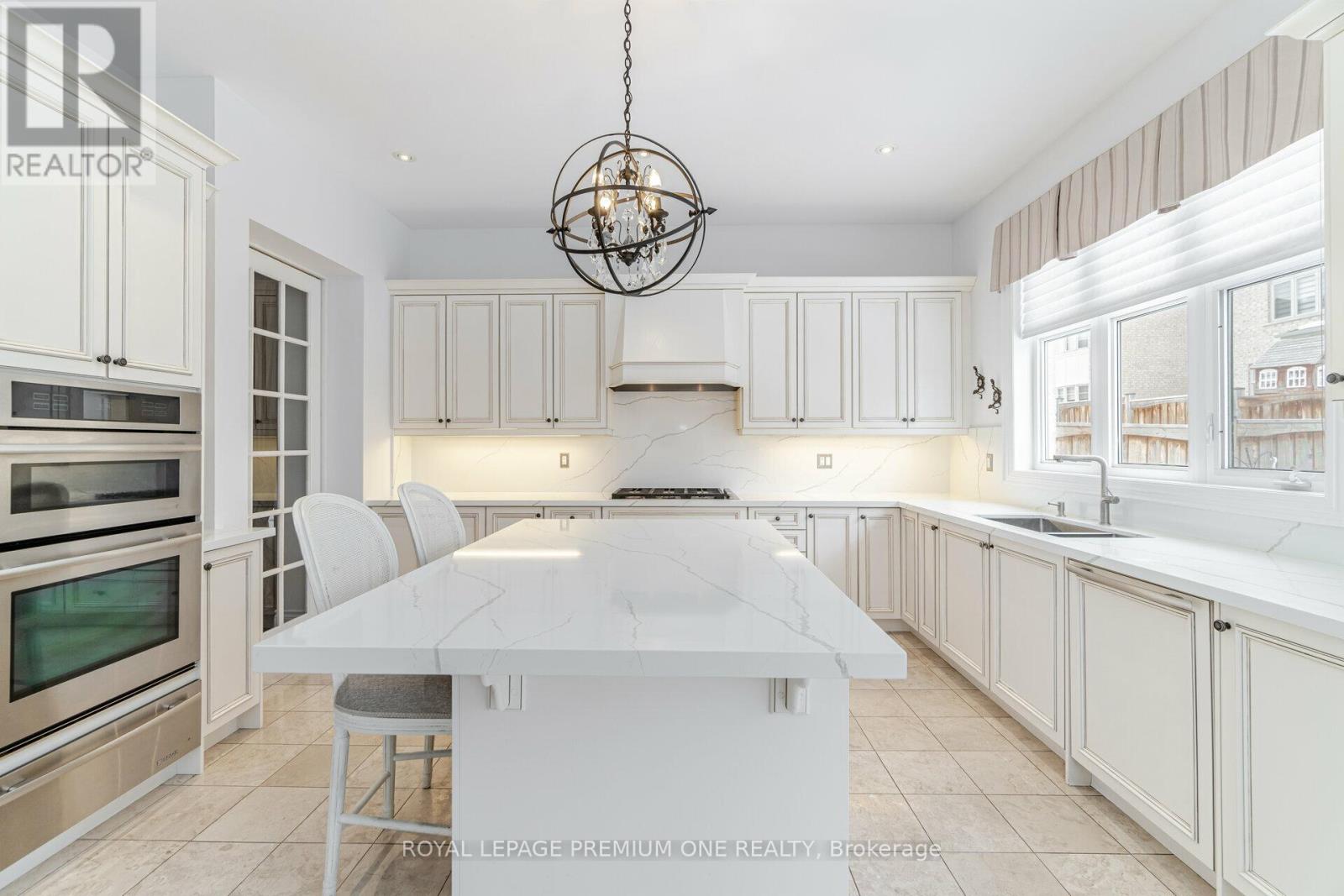 107 Headwind Boulevard Property Photo 19