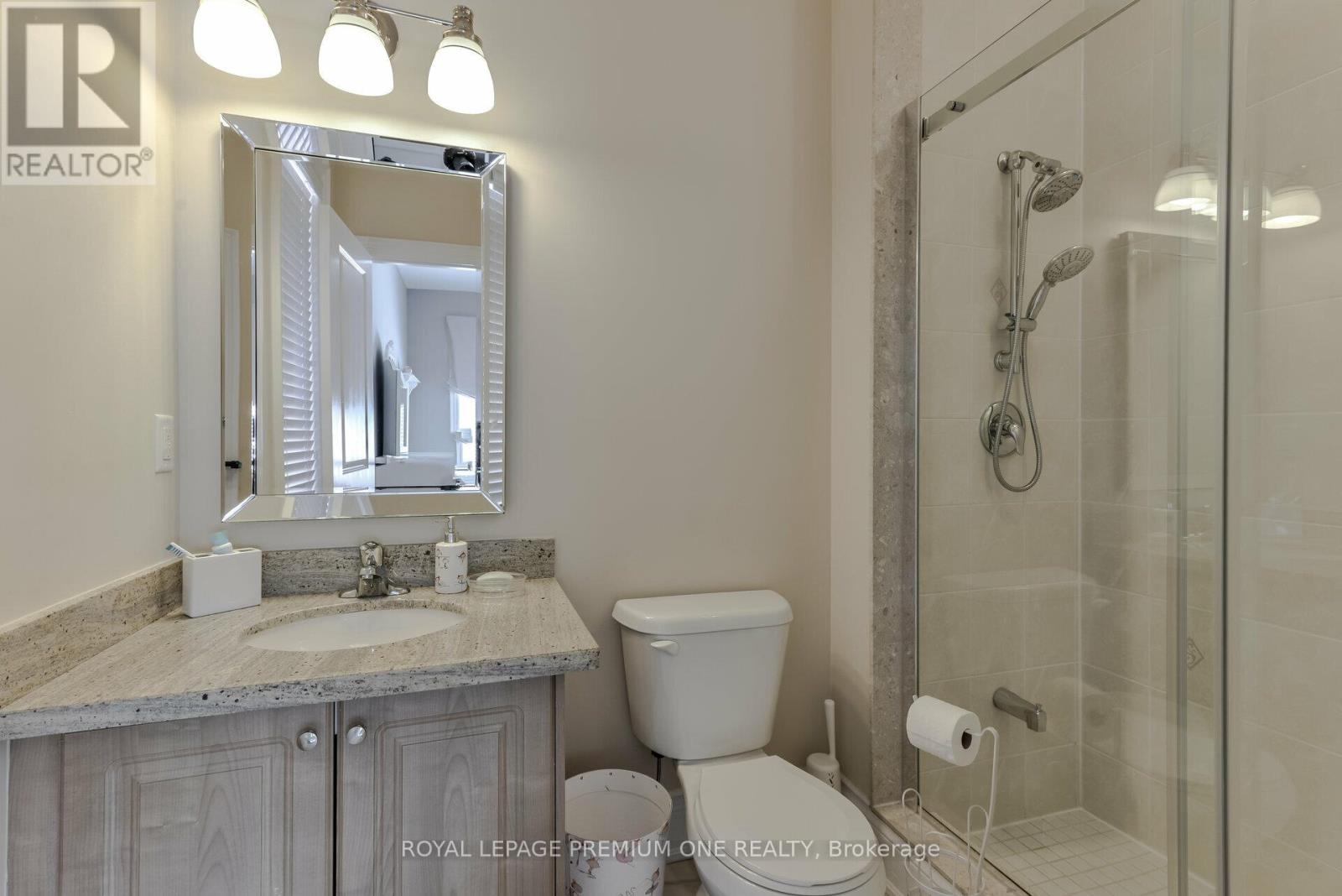 107 Headwind Boulevard Property Photo 37