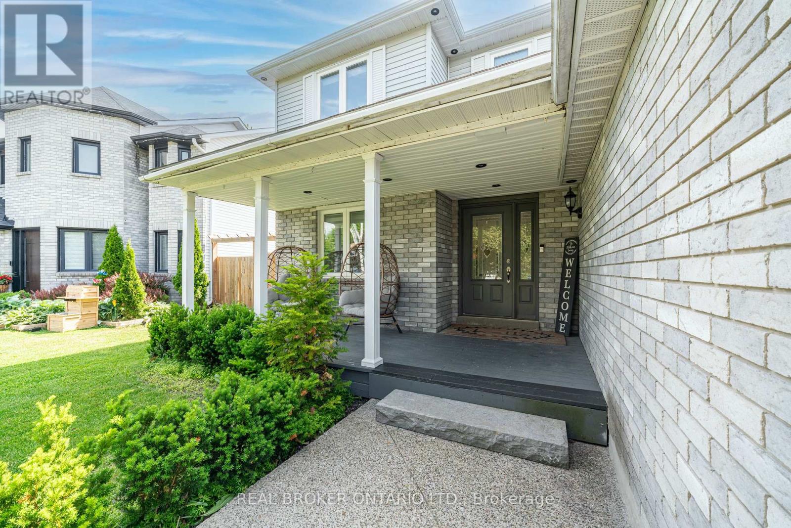 1879 Ashwood Avenue Property Photo 4