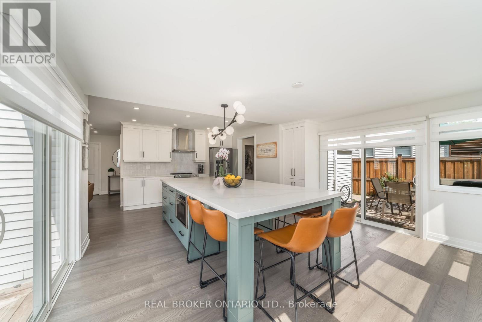 1879 Ashwood Avenue Property Photo 12