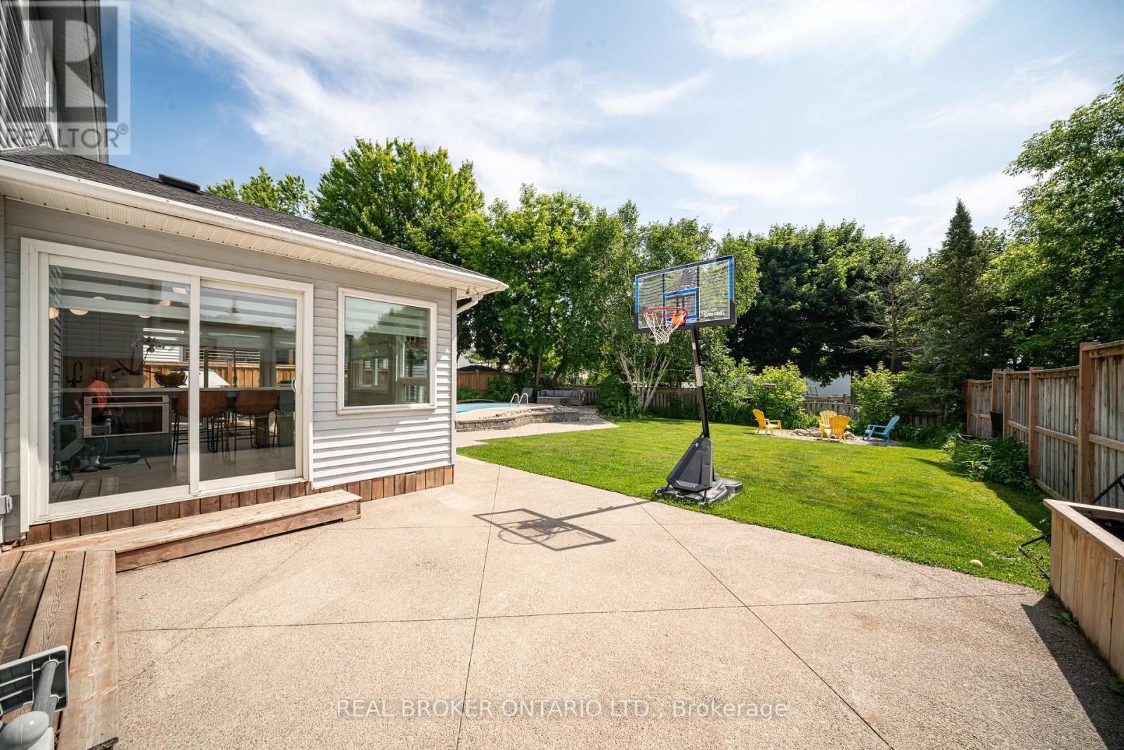 1879 Ashwood Avenue Property Photo 34