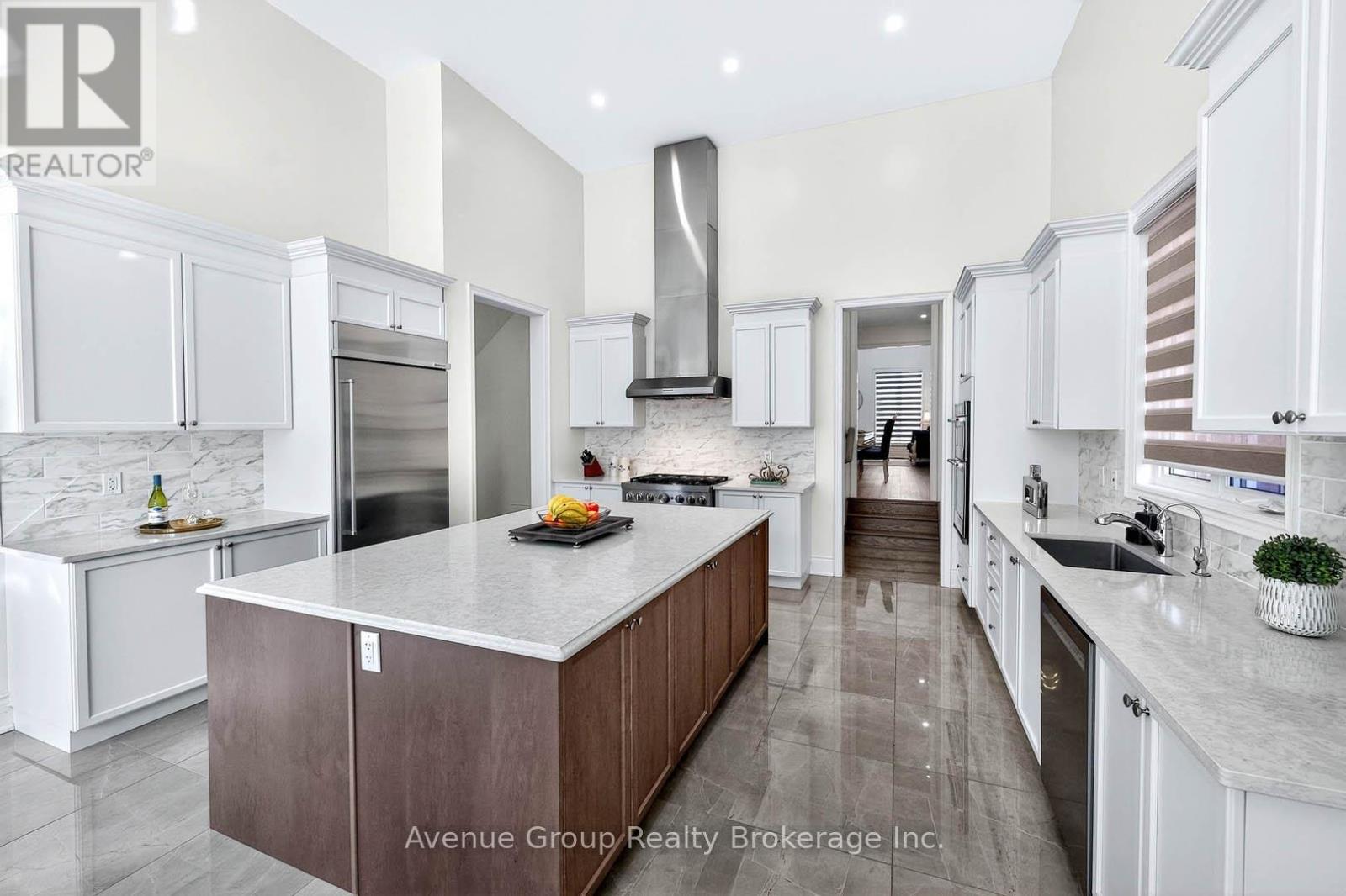 200 Farrell Road Property Photo 15