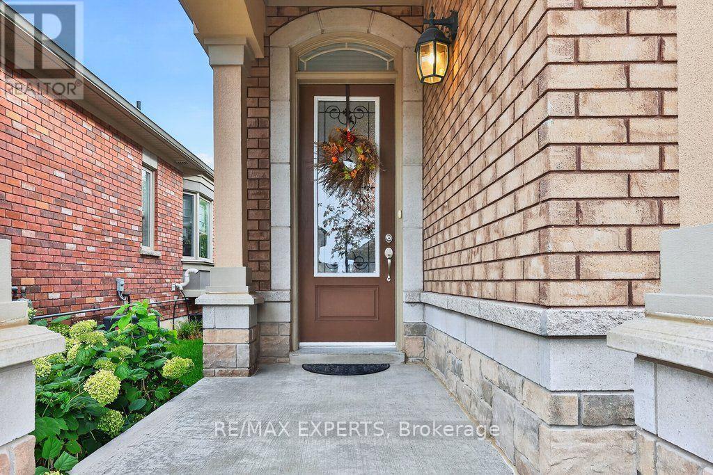 15 - 19 Westmount Drive Property Photo 5