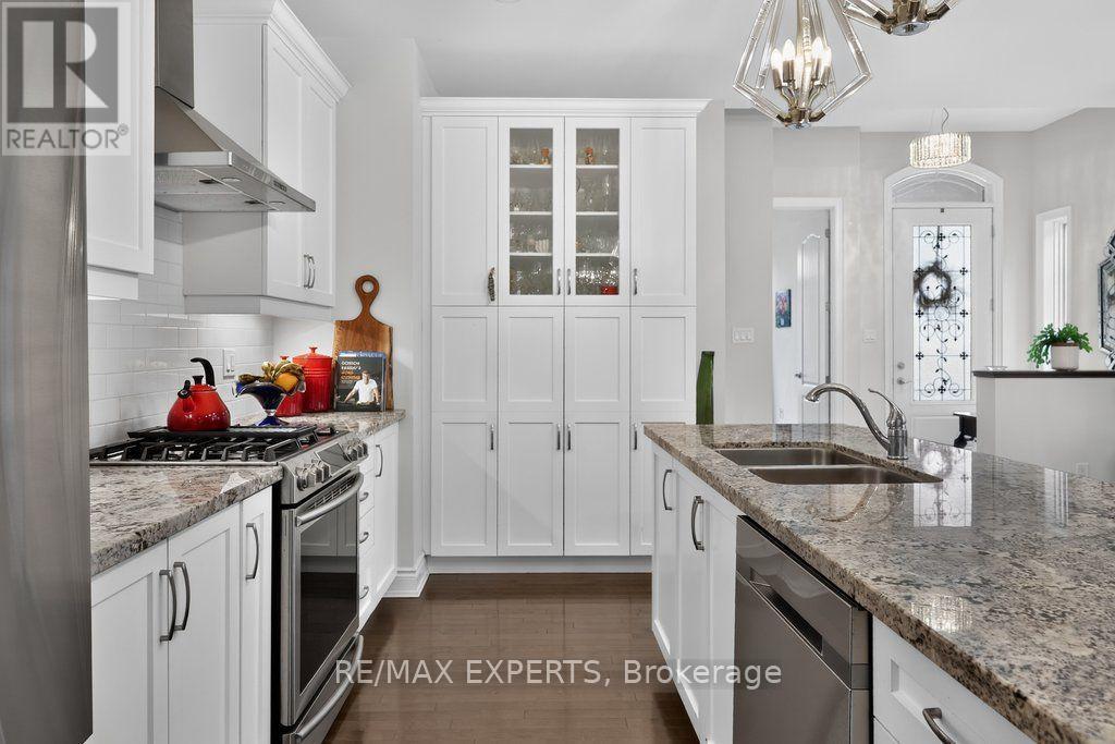 15 - 19 Westmount Drive Property Photo 10