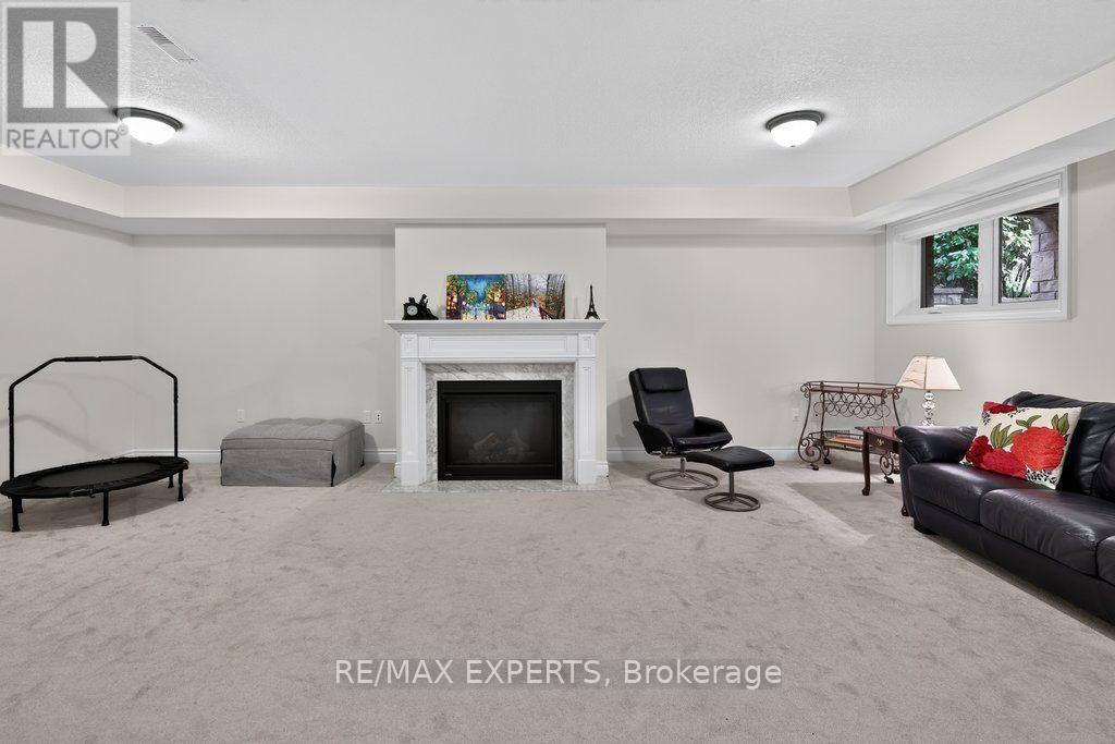 15 - 19 Westmount Drive Property Photo 26
