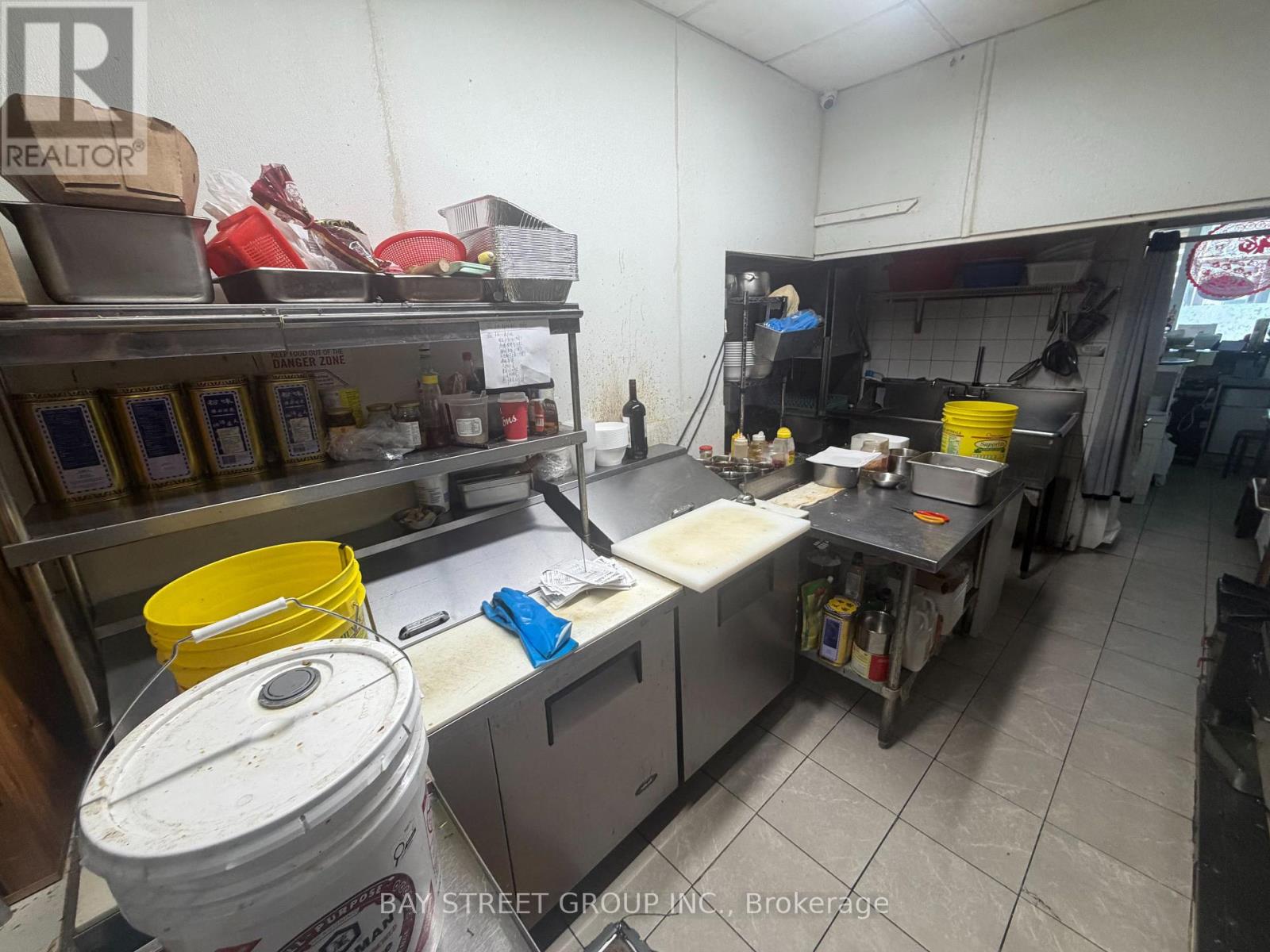 6294 Main Street Property Photo 12