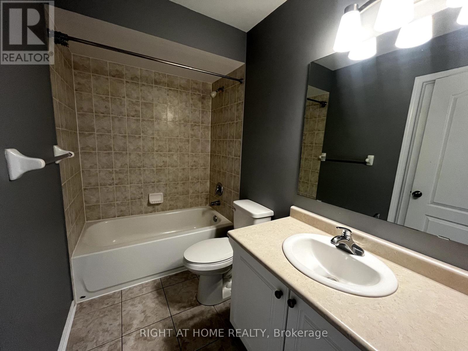Unit 1 - 116 Maplewood Drive Property Photo 13