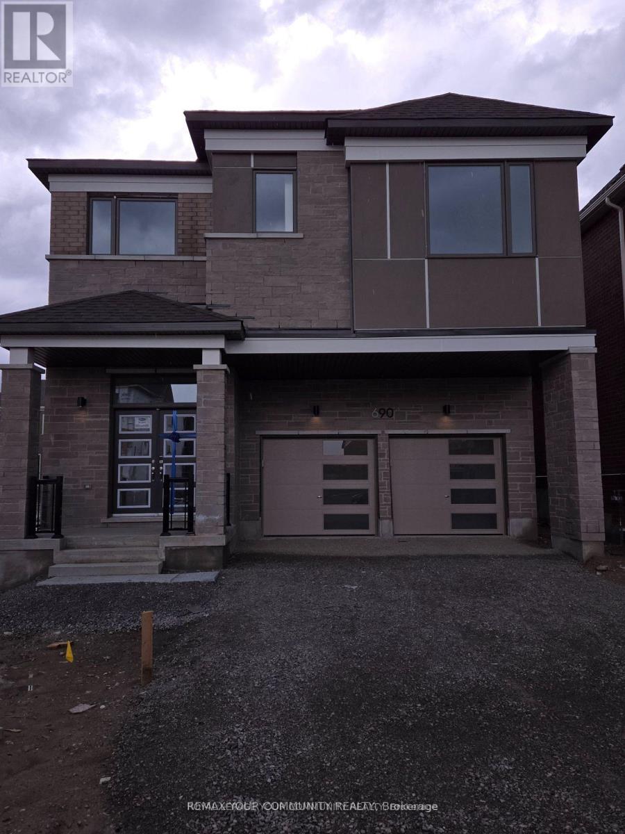 690 Mika Street Property Photo 1