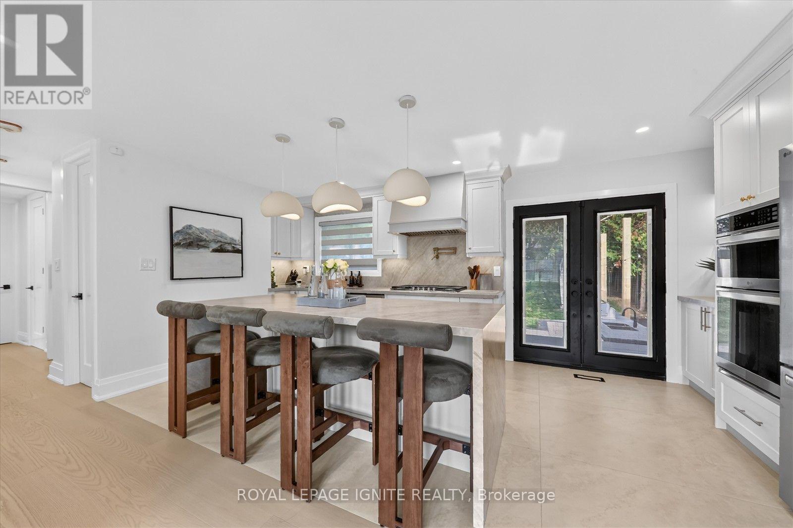 103 Baker Street Property Photo 15