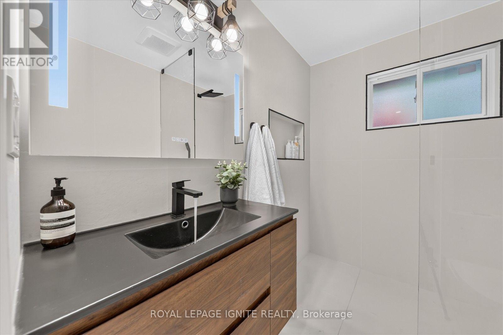 103 Baker Street Property Photo 27
