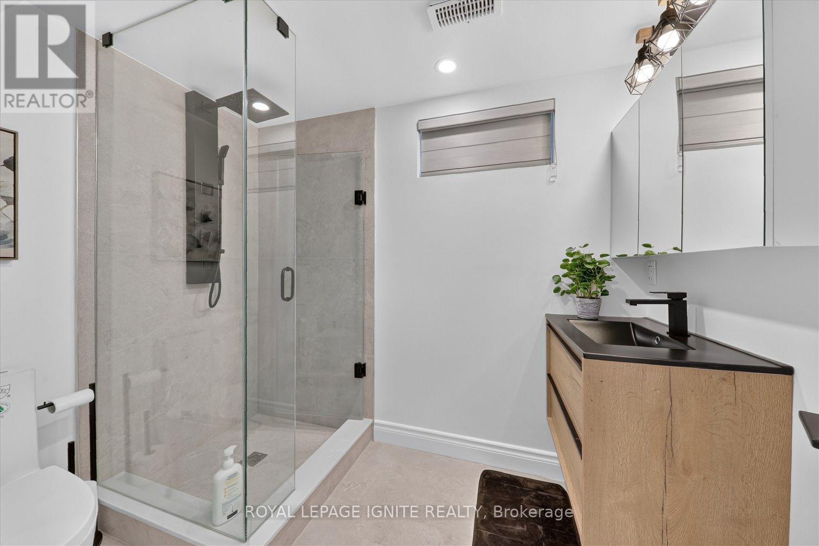 103 Baker Street Property Photo 37