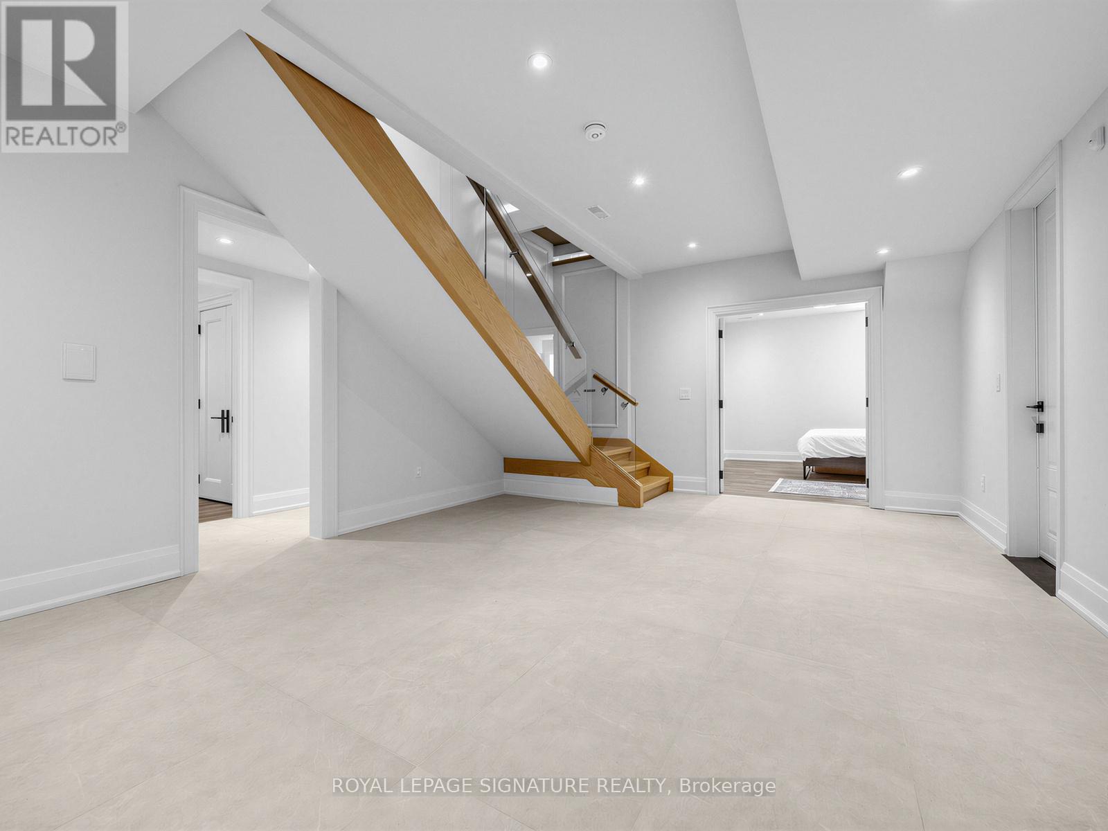73 Starlight Crescent Property Photo 40