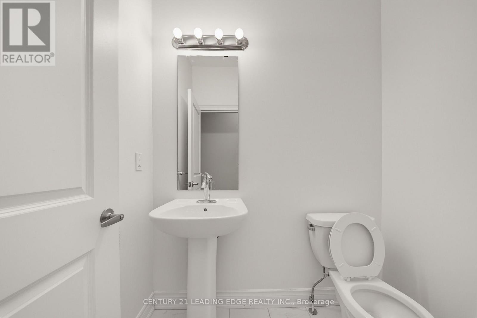 28 Liam Lane Property Photo 11
