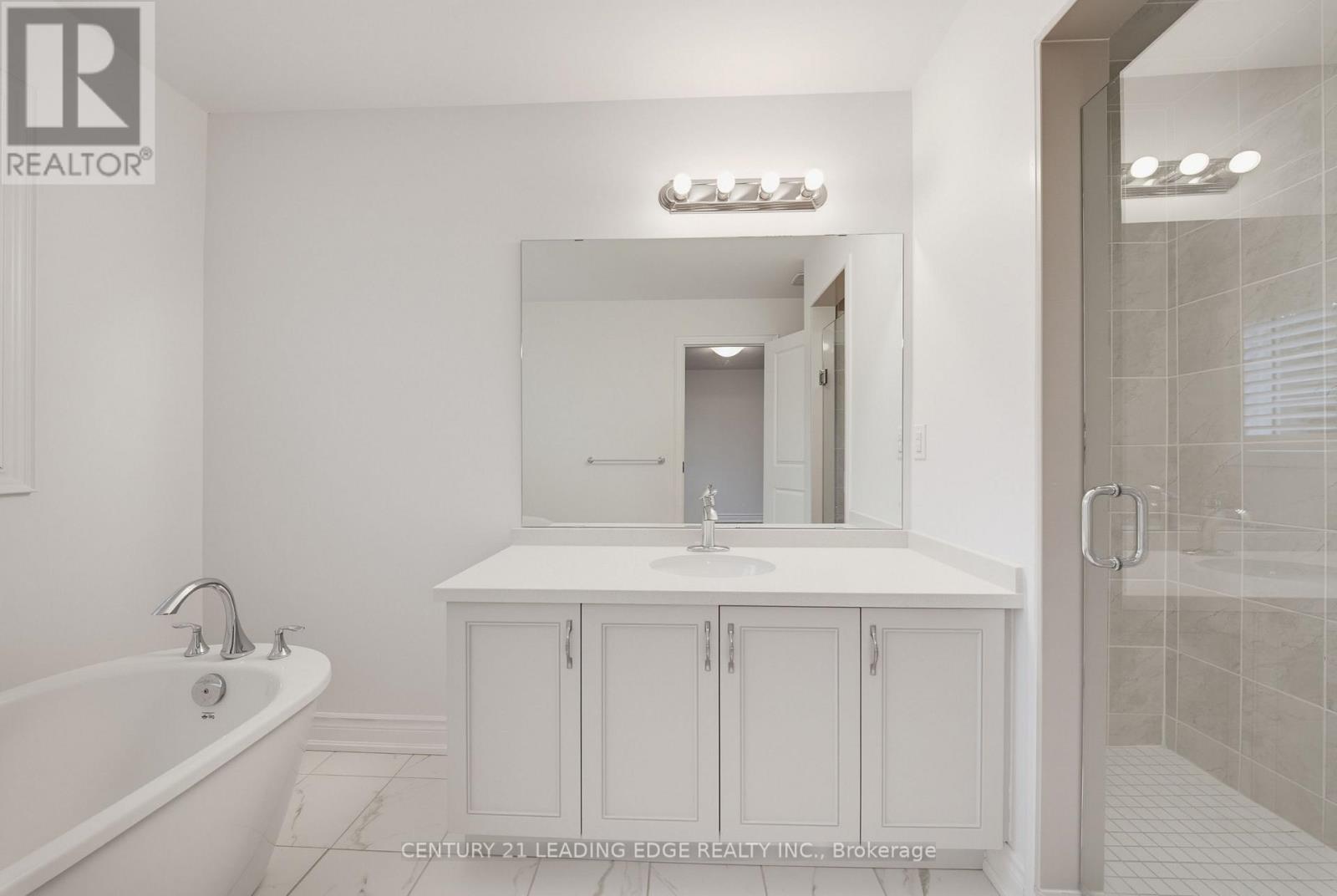 28 Liam Lane Property Photo 20