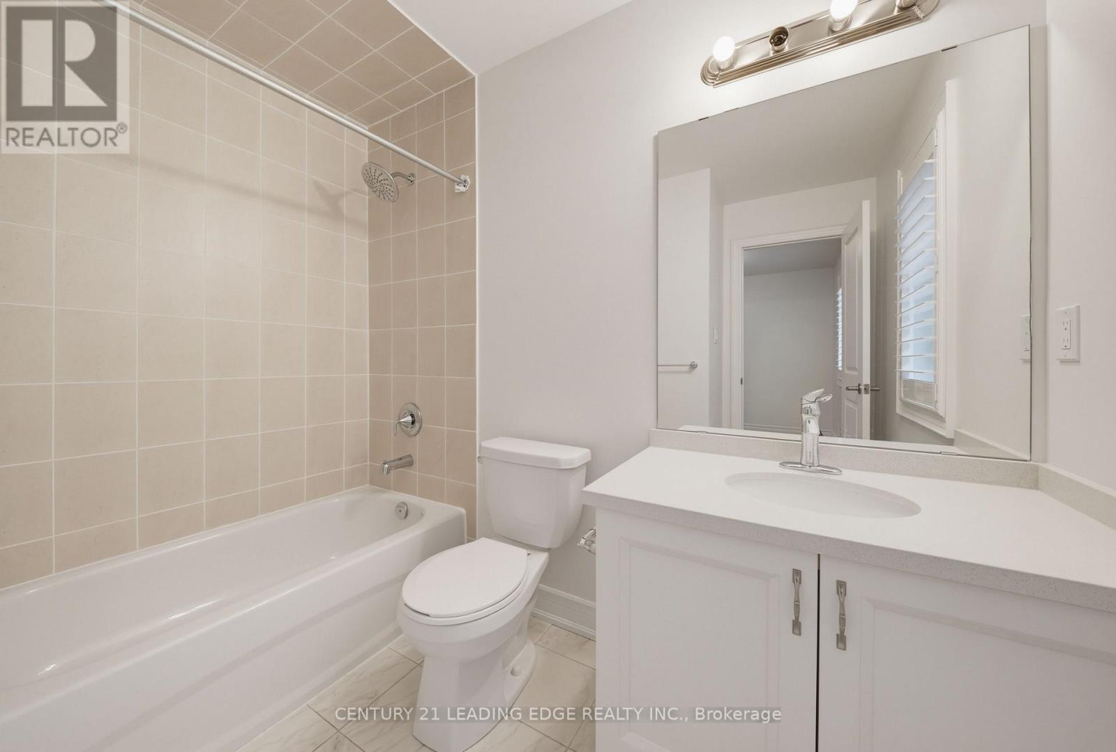 28 Liam Lane Property Photo 24